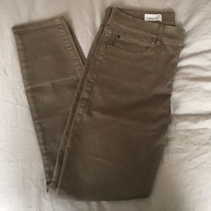 Gap Legging Jean in Khaki - Size 27